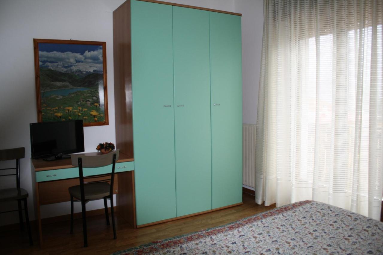 Locanda Ridevert Hotel Tione di Trento Exterior photo