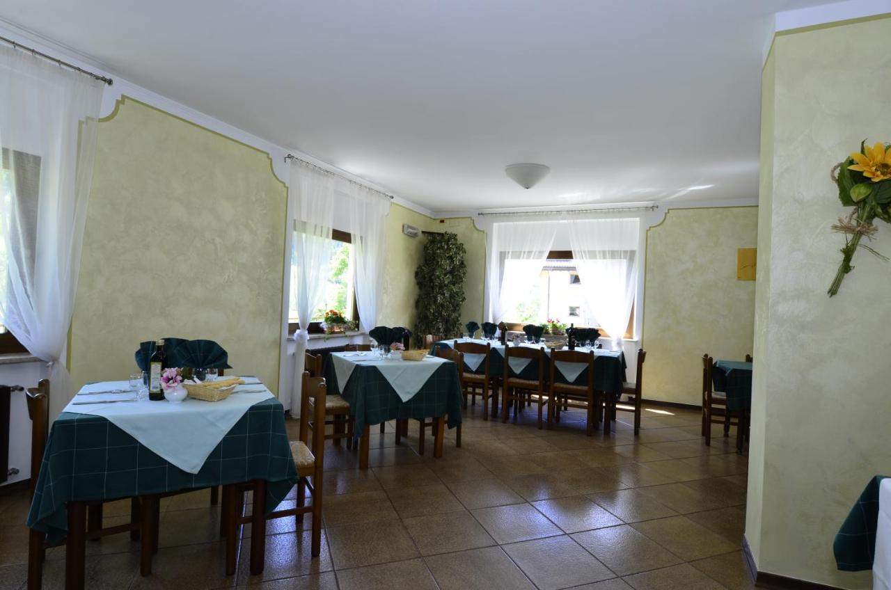 Locanda Ridevert Hotel Tione di Trento Exterior photo