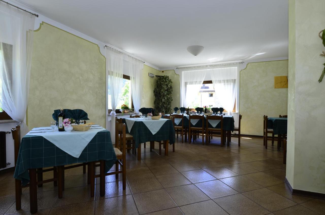 Locanda Ridevert Hotel Tione di Trento Exterior photo