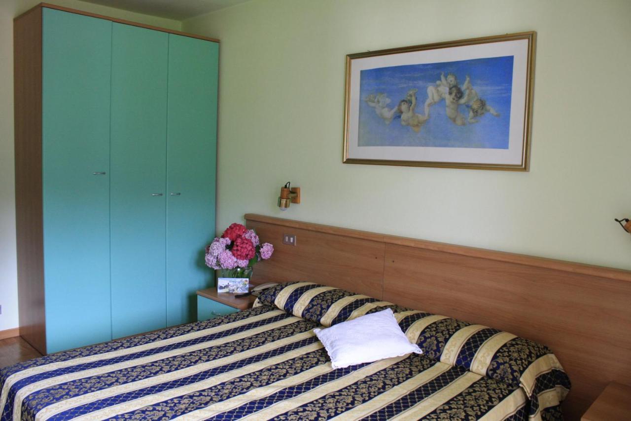 Locanda Ridevert Hotel Tione di Trento Exterior photo